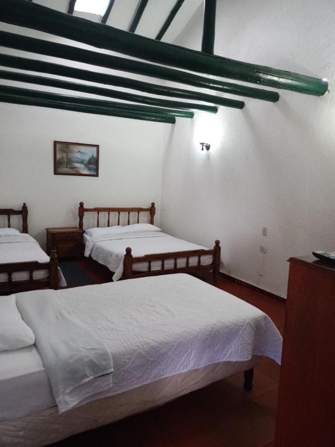 Hospederia La Roca Plaza Principal Bed & Breakfast Boyaca Exterior photo