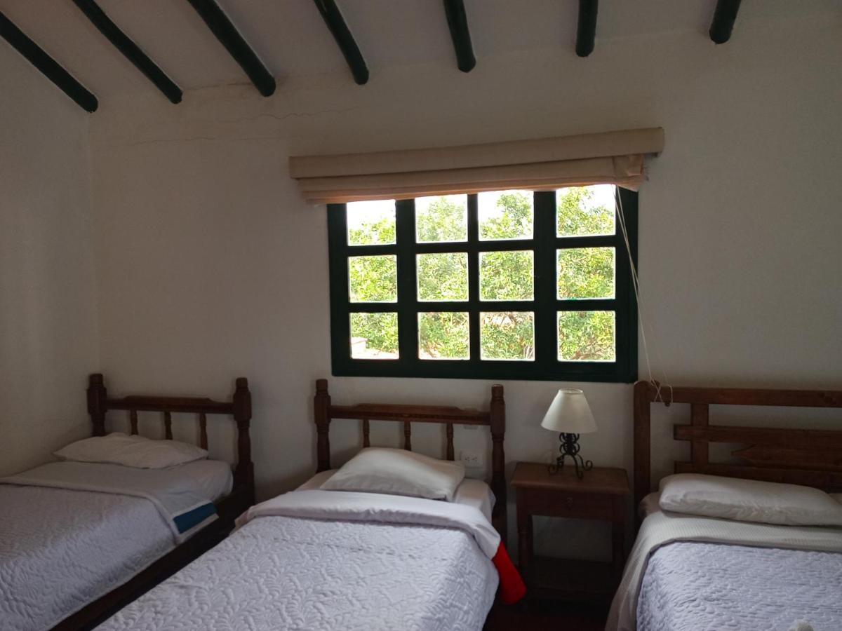 Hospederia La Roca Plaza Principal Bed & Breakfast Boyaca Exterior photo