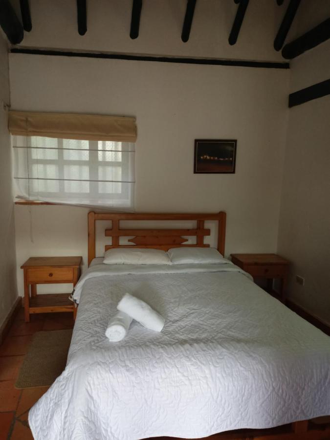 Hospederia La Roca Plaza Principal Bed & Breakfast Boyaca Exterior photo