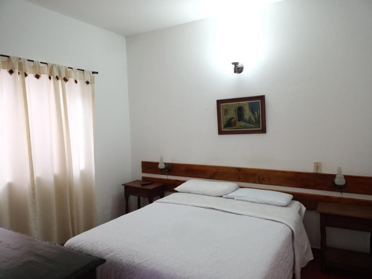 Hospederia La Roca Plaza Principal Bed & Breakfast Boyaca Exterior photo